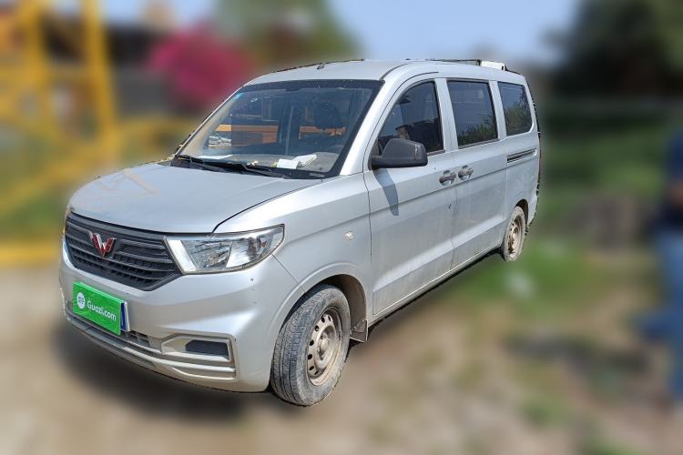 Used Wuling Hongguang V 2022 1.5L Jingqu Edition Electric-Assist LAR