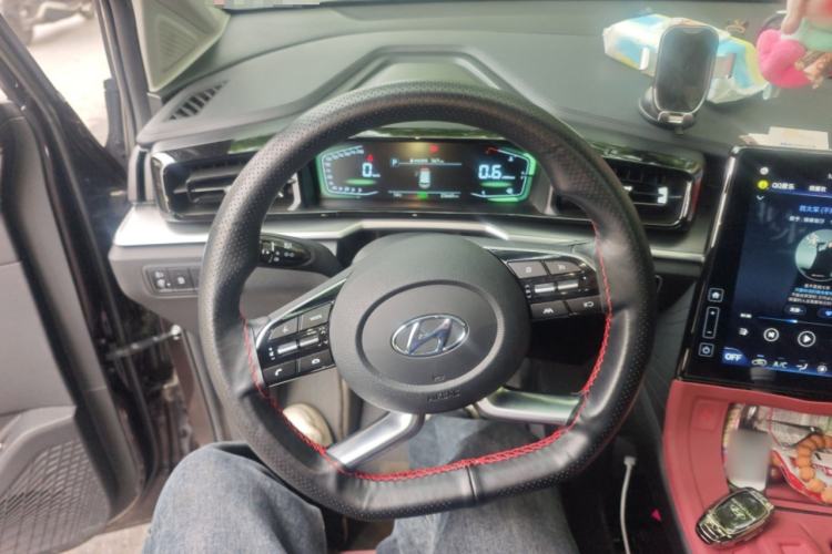 Used Hyundai Custo 2024 270TGDi LUX Prestige Edition Steering Wheel