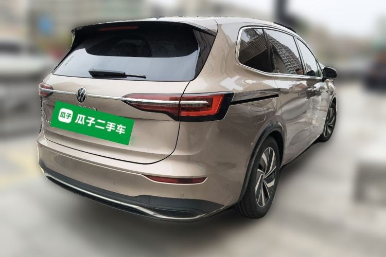 Used Volkswagen Viloran 2020 330TSI Luxury Edition Rear Right 45 Deg