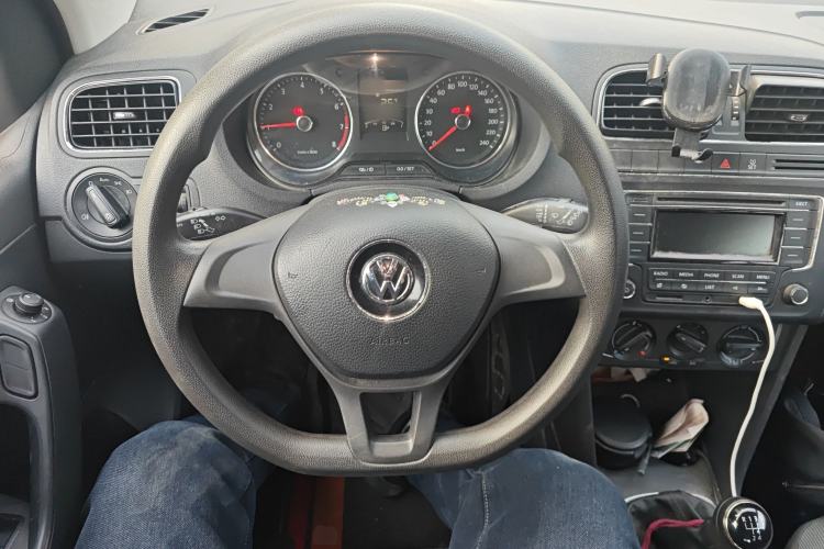 Used Volkswagen Polo 2014 1.4L Manual Comfort Edition
