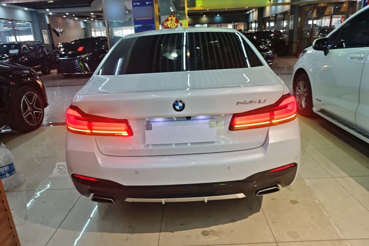 Used BMW 5 Series 2022 Second Facelift 525Li M Sport Package
