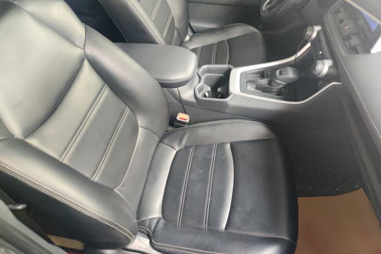 Used Toyota RAV4 2020 2.0L CVT Two-Wheel Drive Fashion Edition Right Front Seat