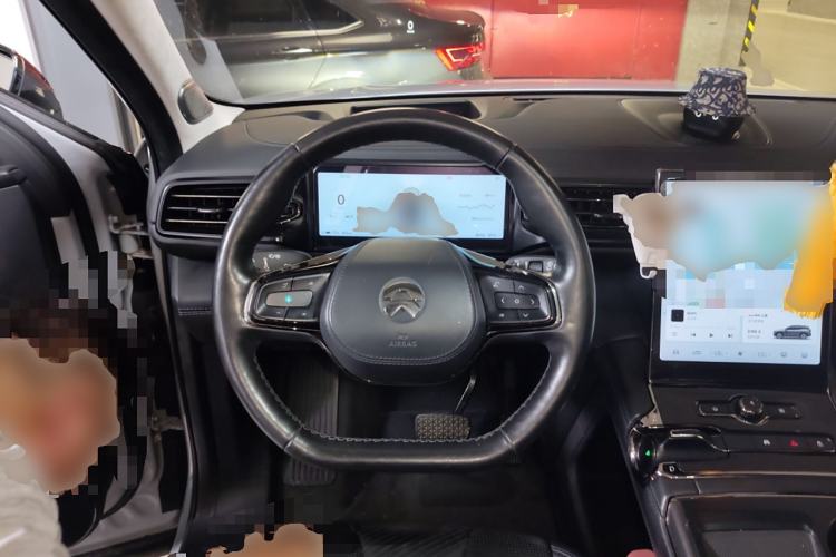 Used Nio ES8 2022 100kWh Signature Edition Six-Seater Steering Wheel