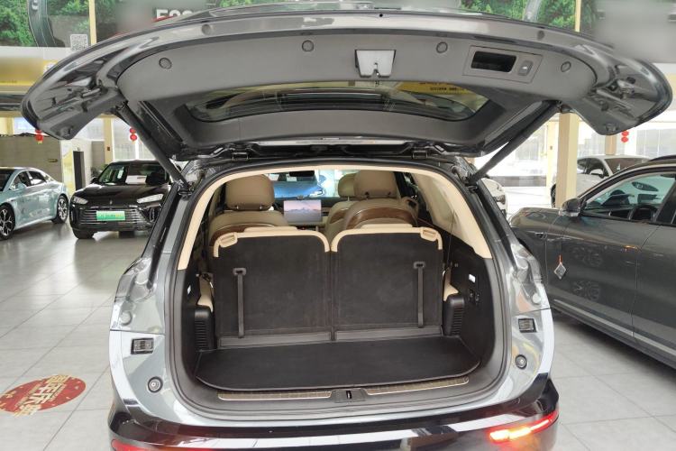 Used Hima AITO M7 2022 1.5T Rear-Drive Comfort Edition Trunk