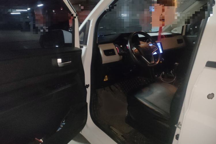 Used Wuling Hongguang PLUS 2019 1.5T Manual Comfort Version 7 Seats