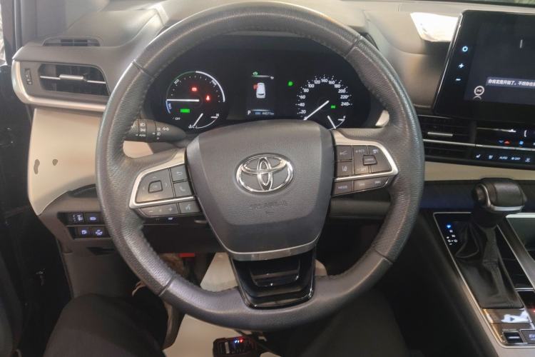 Used Toyota Granvia 2022 2.5L Hybrid Prestige Edition
