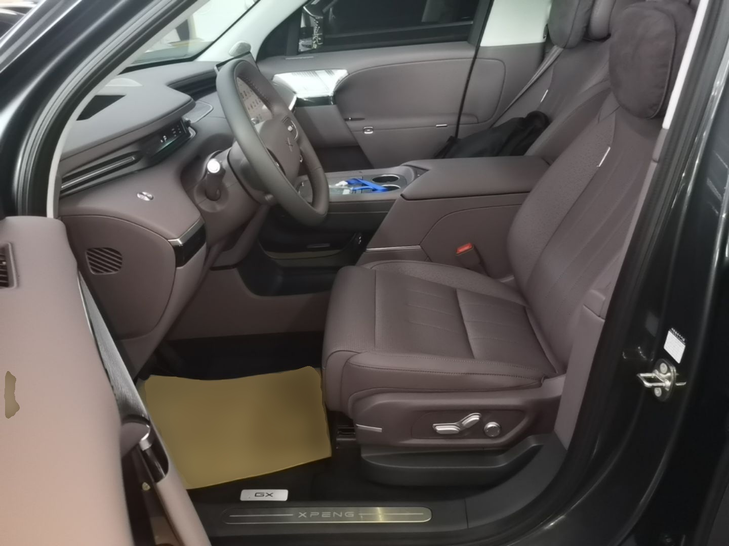 XPeng GX 2026 Model Range-Extended 1585 All-Wheel-Drive UltraSE — снимка 17