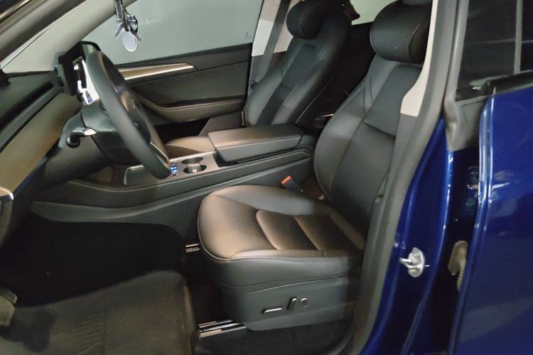 Used Tesla Model Y 2021 Long-Range All-Wheel-Drive Version 3D7 Left Front Seat