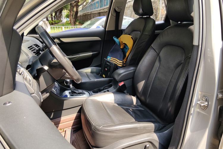 Used Audi Q3 2015 35 TFSI quattro Technology Edition Left Front Seat