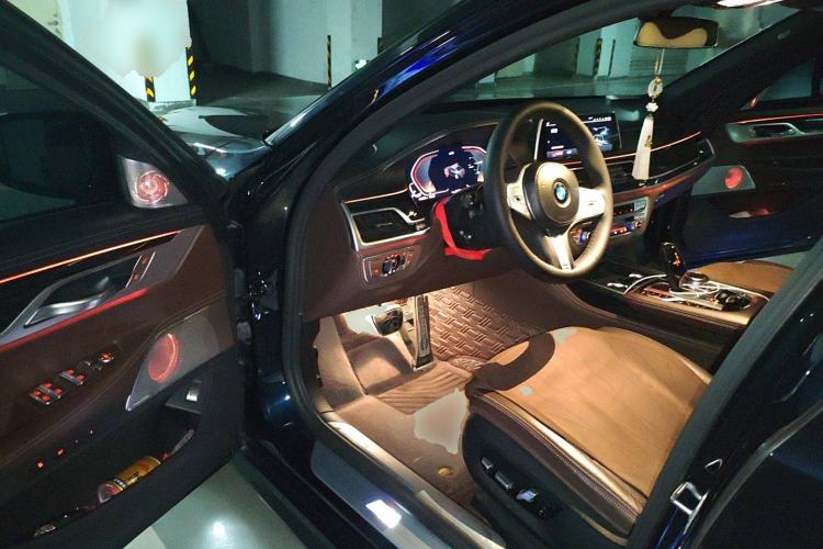 Used BMW 7 Series 2021 730Li M Sport Package Driver Seat