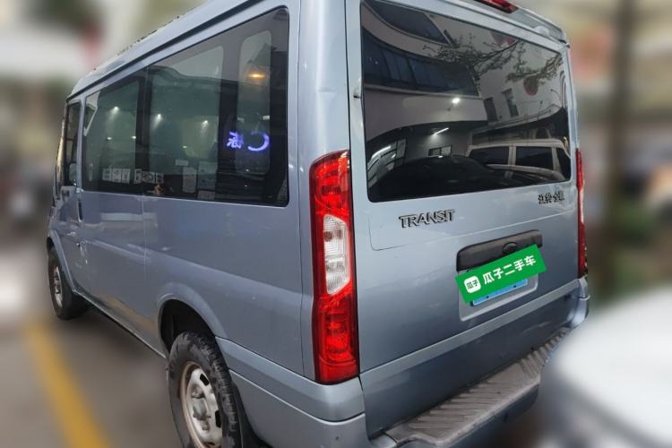 Used Ford Transit Custom 2013 2.4T Diesel Luxury Version Short Wheelbase Mid-Height China III Standard
