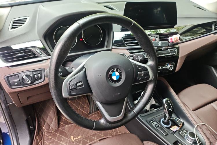 Used BMW X1 2020 sDrive25Li Leading Model Steering Wheel