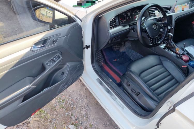 Used Volkswagen Lamando 2019 280TSI DSG Comfort Edition China VI standard
