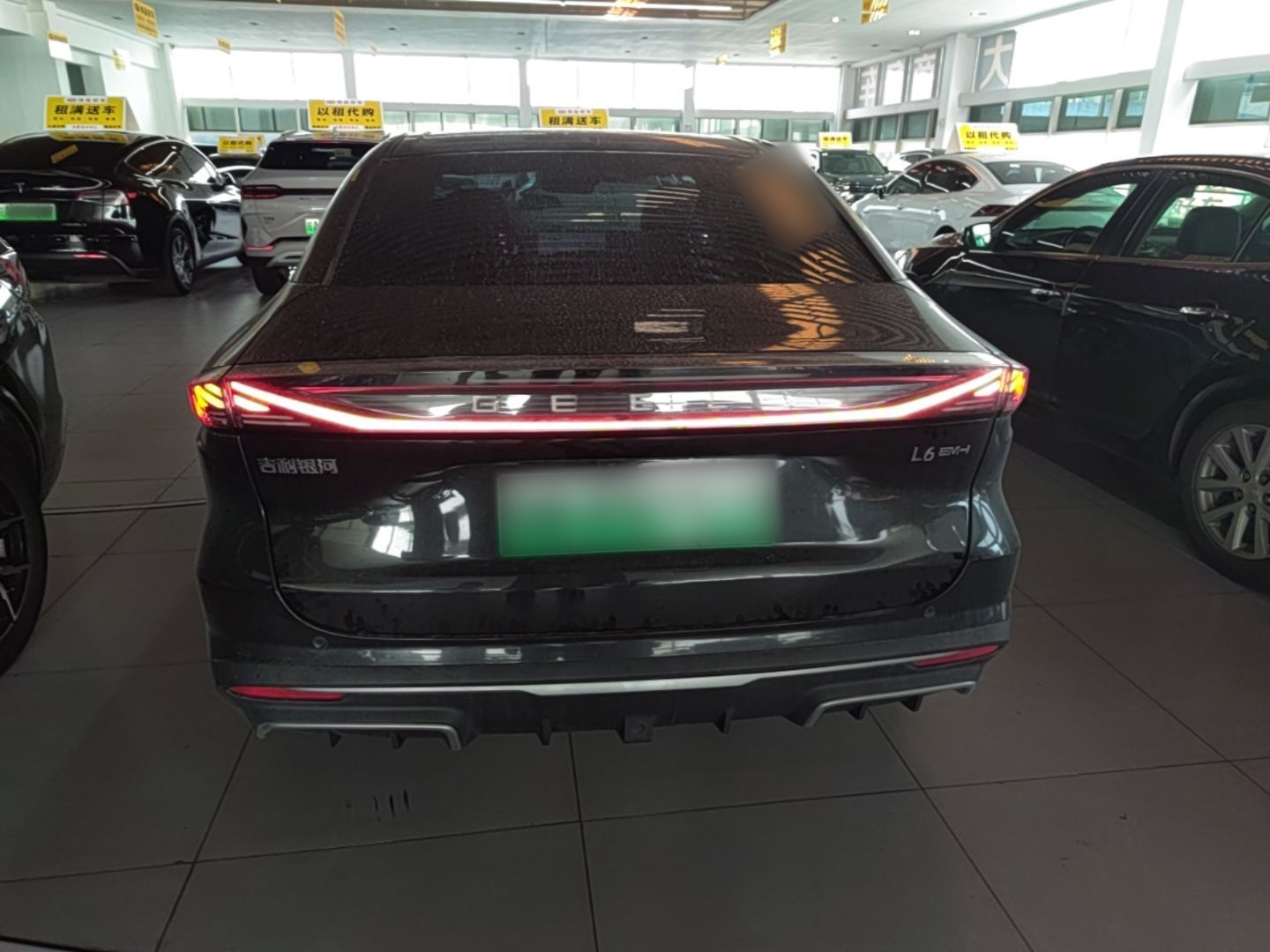 Geely Galaxy L6 2025 EM-i 140km Explorer+ Edition — снимка 5