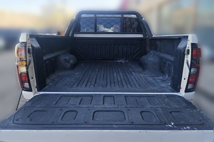 Used Great Wall Poer 2024 2.4T Commercial Version Automatic Diesel 4x4 Elite Edition Trunk