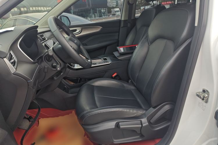 Used Roewe RX5 2023 PLUS 330TGI Automatic Trendsetting Smart Edition
