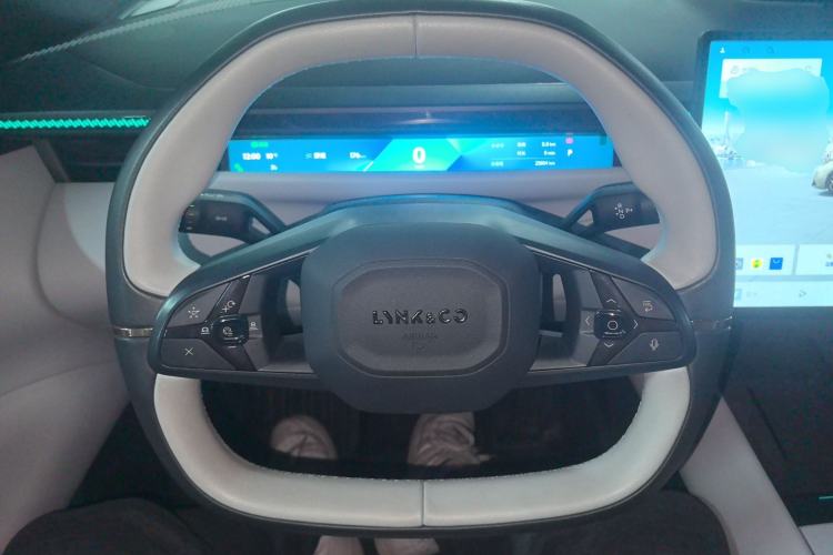 Used Lynk & Co Z10 2025 95 kWh 766 km Range Rear-Wheel Drive Max