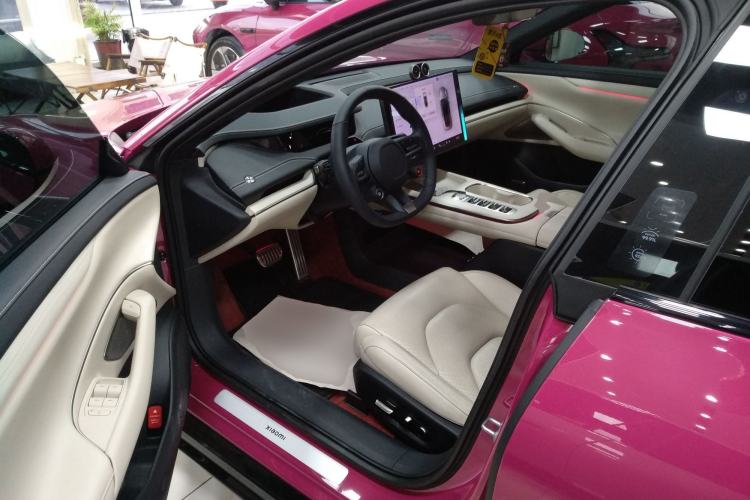 Used Xiaomi Auto SU7 2024 Four-Wheel Drive Ultra-Long Range Advanced Intelligent Driving Max Edition