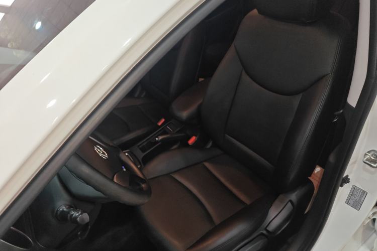 Used Hyundai Elantra (5th Generation / Langdong) 2016 1.6L Automatic Smart Version