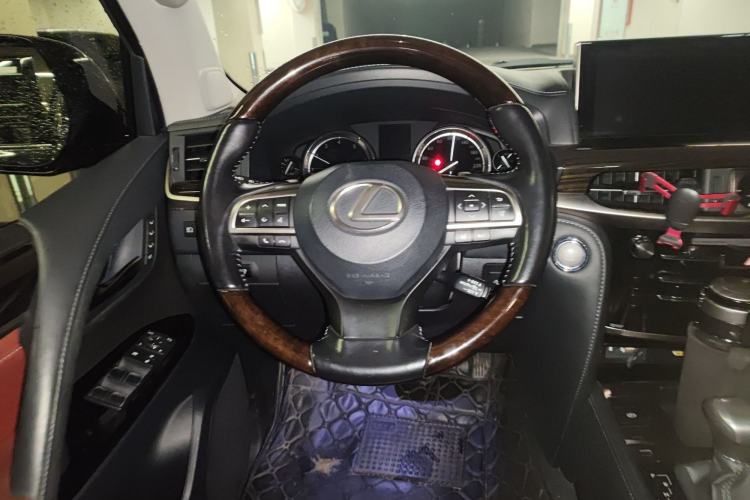 Used Lexus LX 2016 570 Prestige Luxury Edition
