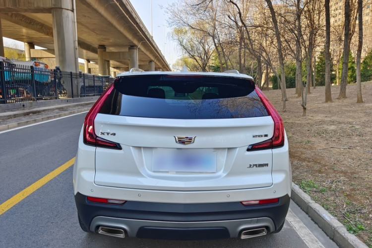 Used Cadillac XT4 2021 28T Two-Wheel Drive Leading Version

