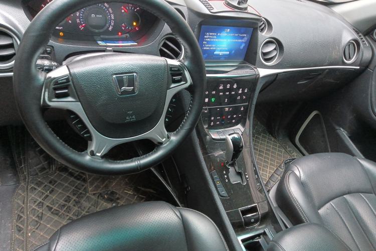 Used Luxgen Great 7 SUV 2014 2.2T Four-Wheel Drive Flagship Version
