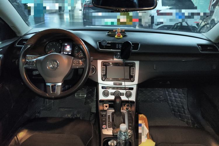 Used Volkswagen Magotan 2015 2.0 TSI Prestige Model
