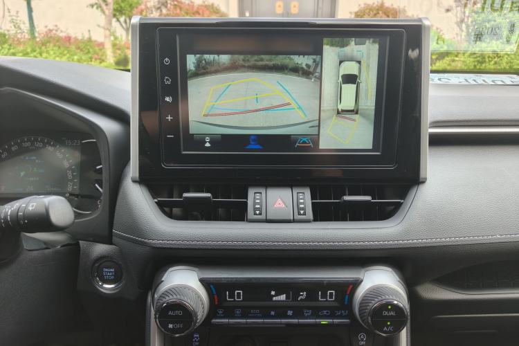 Used Toyota RAV4 2020 2.0L CVT 4x4 Trend Edition Interior 10