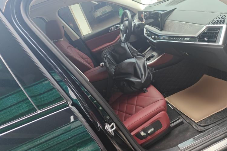 Used BMW X5 2023 xDrive 30Li Luxury M Sport Night Edition Package
