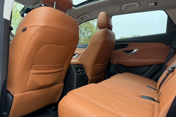 Used JETOUR Shanhai L7 2024 1.5T 120km MAX 5-Seater Interior 3