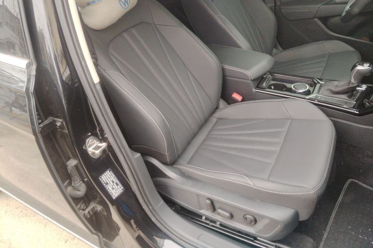 Used Volkswagen Passat 2025 Outstanding Model 330TSI Starry Elite Edition
