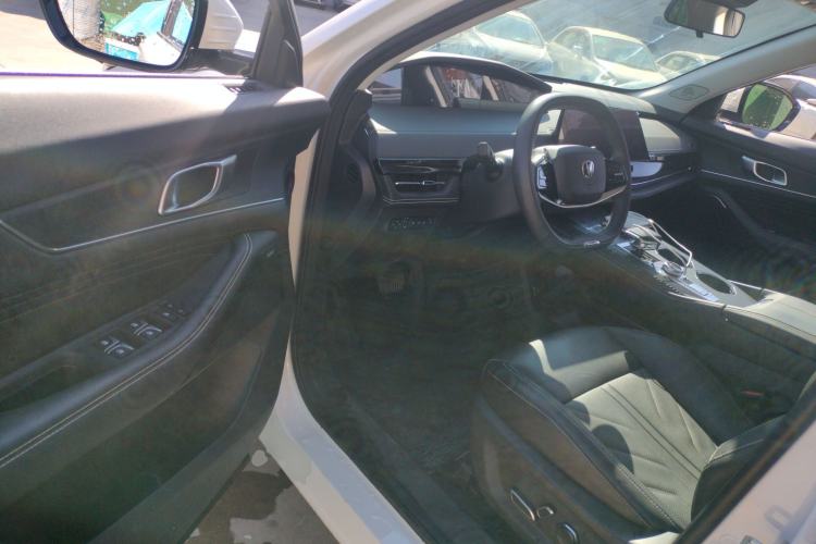 Used Changan UNI-K iDD 2024 Chuzhi iDD 1.5T 135km Smart & Fun Model
