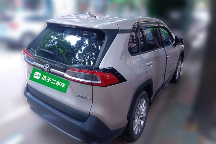 Used Toyota Wildlander 2022 Updated Version 2.0L CVT Two-Wheel Drive Leading Edition
