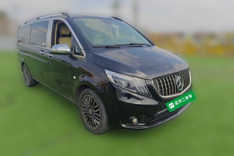 Used Mercedes-Benz Vito 2016 2.0T Elite Edition Front Right 45 Deg