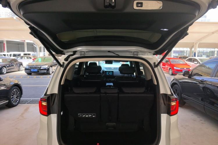 Used Honda Elysion 2024 2.0L eHEV Luxury Edition