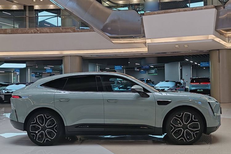 Used Avatr 11 2023 Long-Range Single-Motor Version 5 Seats
