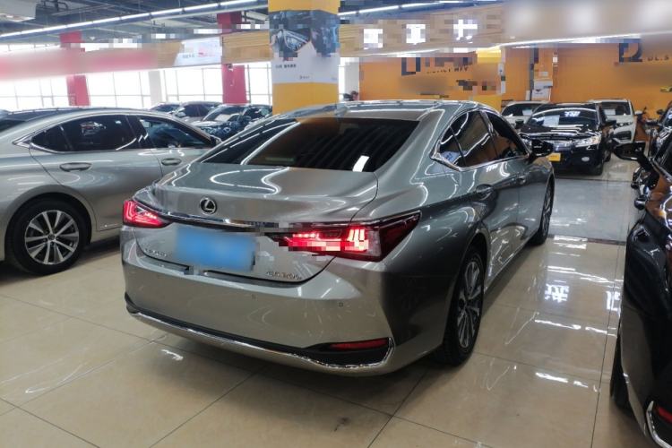 Used Lexus ES 2022 200 Excellence Edition