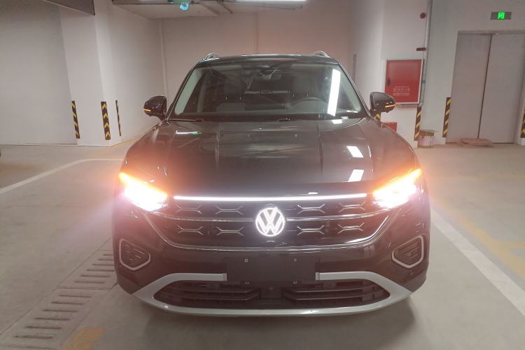 Used Volkswagen Tayron 2024 300TSI Two-Wheel-Drive Luxury Plus Advanced Version
