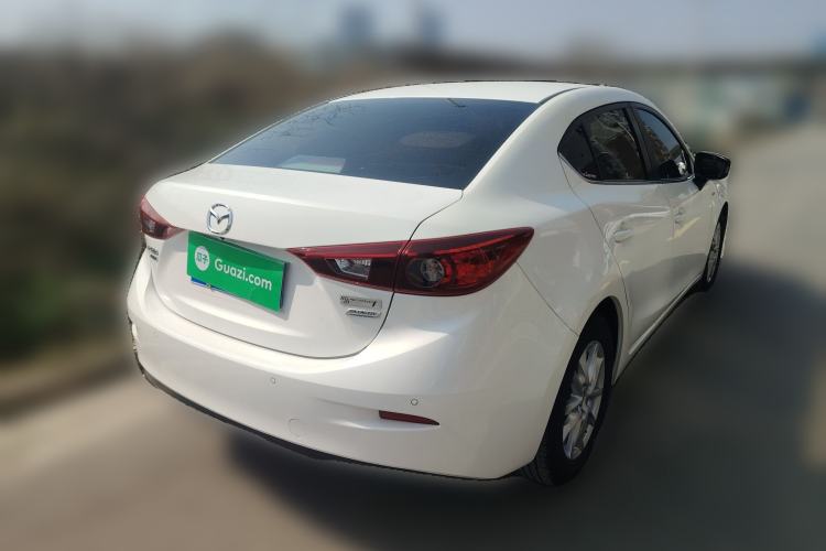 Used Mazda Mazda 3 Axela 2016 Sedan 1.5L Automatic Comfort Model
