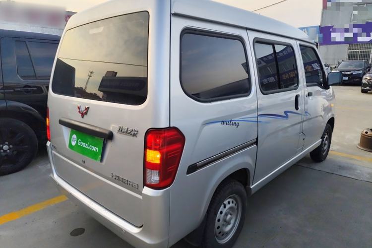 Used Wuling Zhiguang 2023 1.5L Practical Version 5/7 Seats