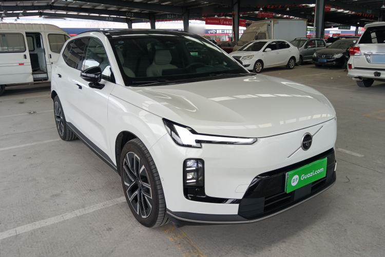 Used Volvo XC70 Plug-in Hybrid 2026 Model Four-Wheel Drive Long-Range Plus
