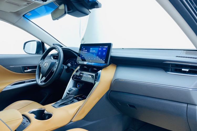 Used Toyota Venza 2022 2.0L CVT Four-Wheel Drive Supreme Edition Interior 11