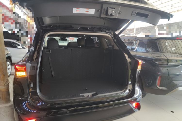 Used Toyota Highlander 2022 Dual-Engine 2.5L Two-Wheel Drive Prestige Edition 7-Seater
