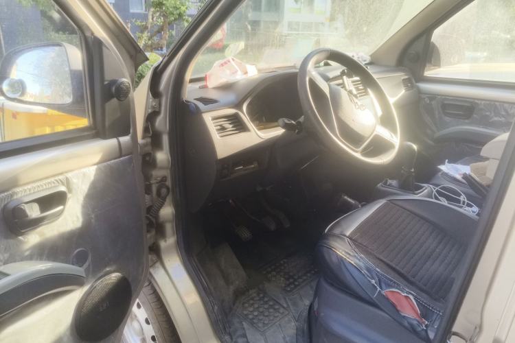 Used Wuling Rongguang 2019 1.2L S Van Standard Model with 5 Seats