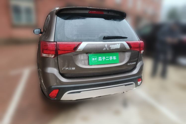 Used Mitsubishi Outlander 2019 2.0L Two-Wheel Drive Comfort Edition 5 Seats China V Standard Rear