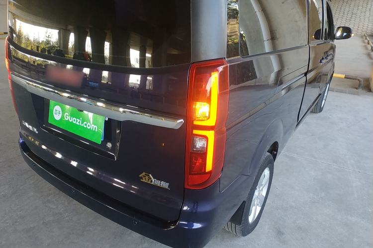 Used Jinbei Gold Hiace 2021 1.5L Passenger Vehicle Engineering Lion 6 Seats
