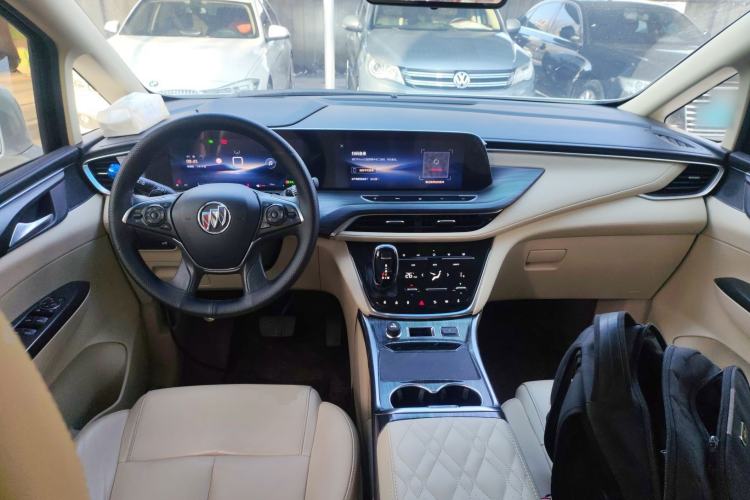 Used Buick GL8 2023 ES Lu Zun Deluxe Model
