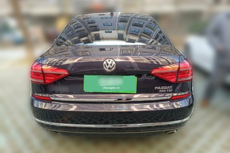 Used Volkswagen Passat 2017 330TSI DSG Luxury Edition
