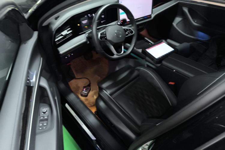 Used Volkswagen Magotan 2024 380TSI DSG Prestige Edition DaMai Package