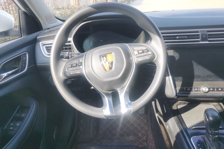 Used Roewe i5 2019 1.5L Automatic 4G Connected Langhao Edition
